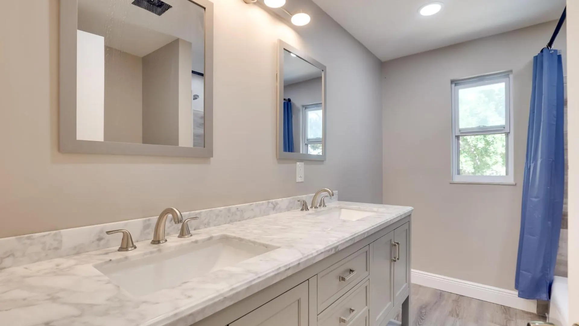 Spacious Tampa Home With Pool On Bellows Lake! 0*,  미국