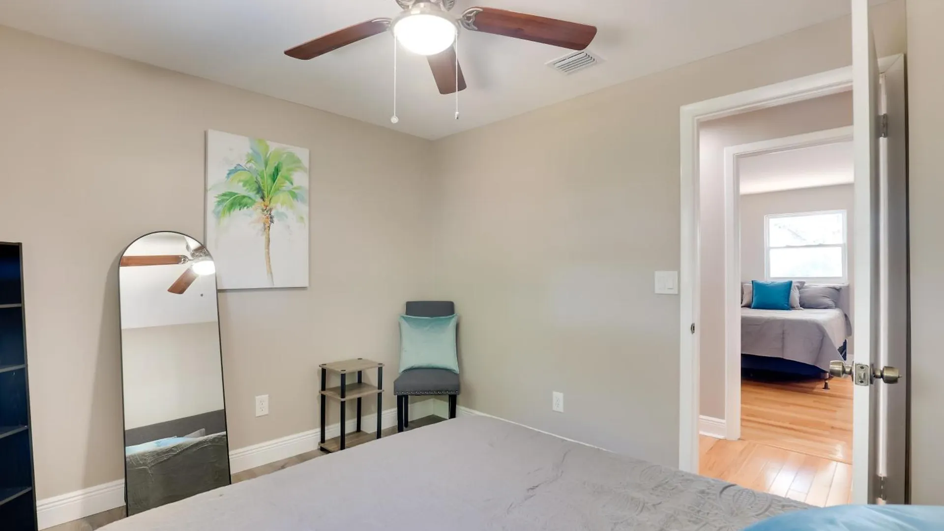 Spacious Tampa Home With Pool On Bellows Lake! 펜션