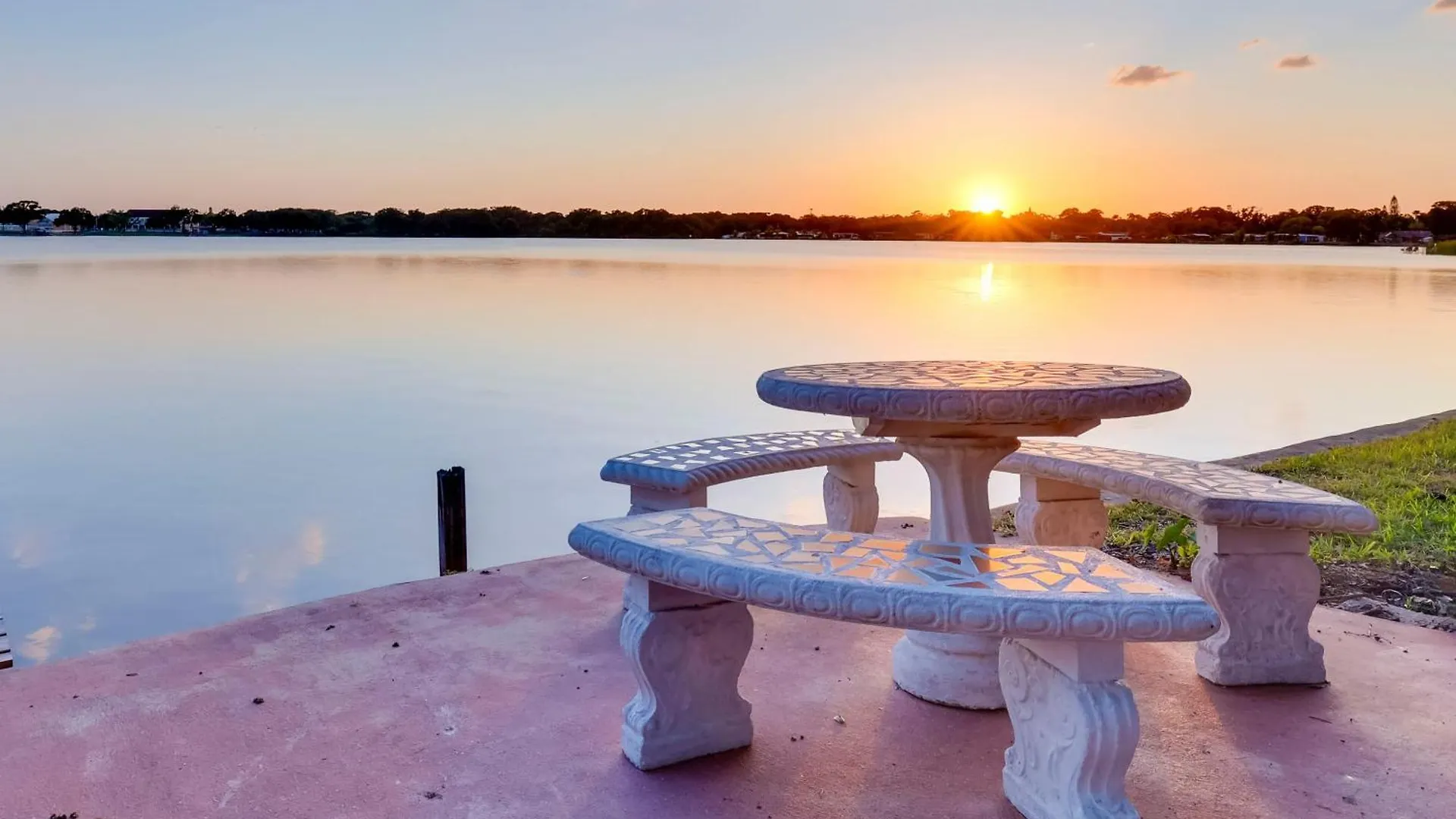 Spacious Tampa Home With Pool On Bellows Lake! location